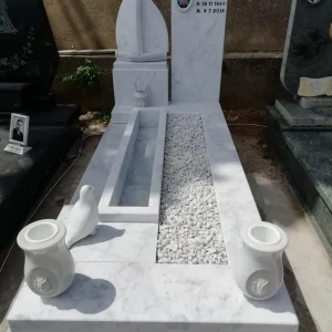 FOTO+1+DA+INSERIRE+SITO+FRATELLI+BONCODDO+COM+SEZ+ARTE+FUNERARIA-1920w